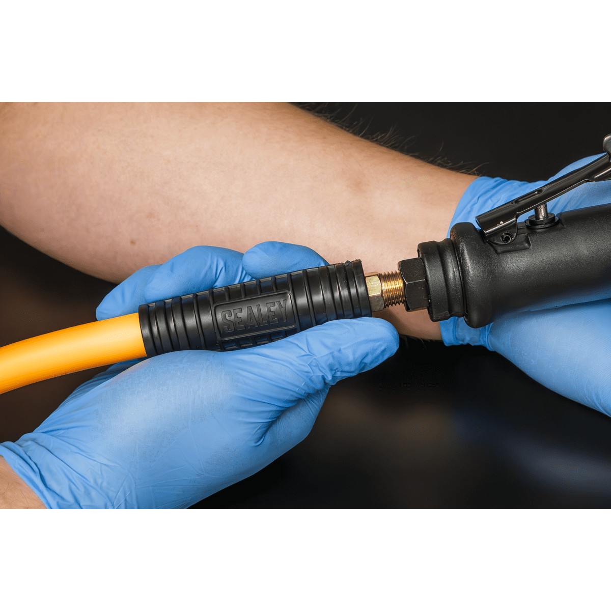 High-Visibility Hybrid Air Hose with 1/4"BSP Unions 20m x 10mm - Image 6