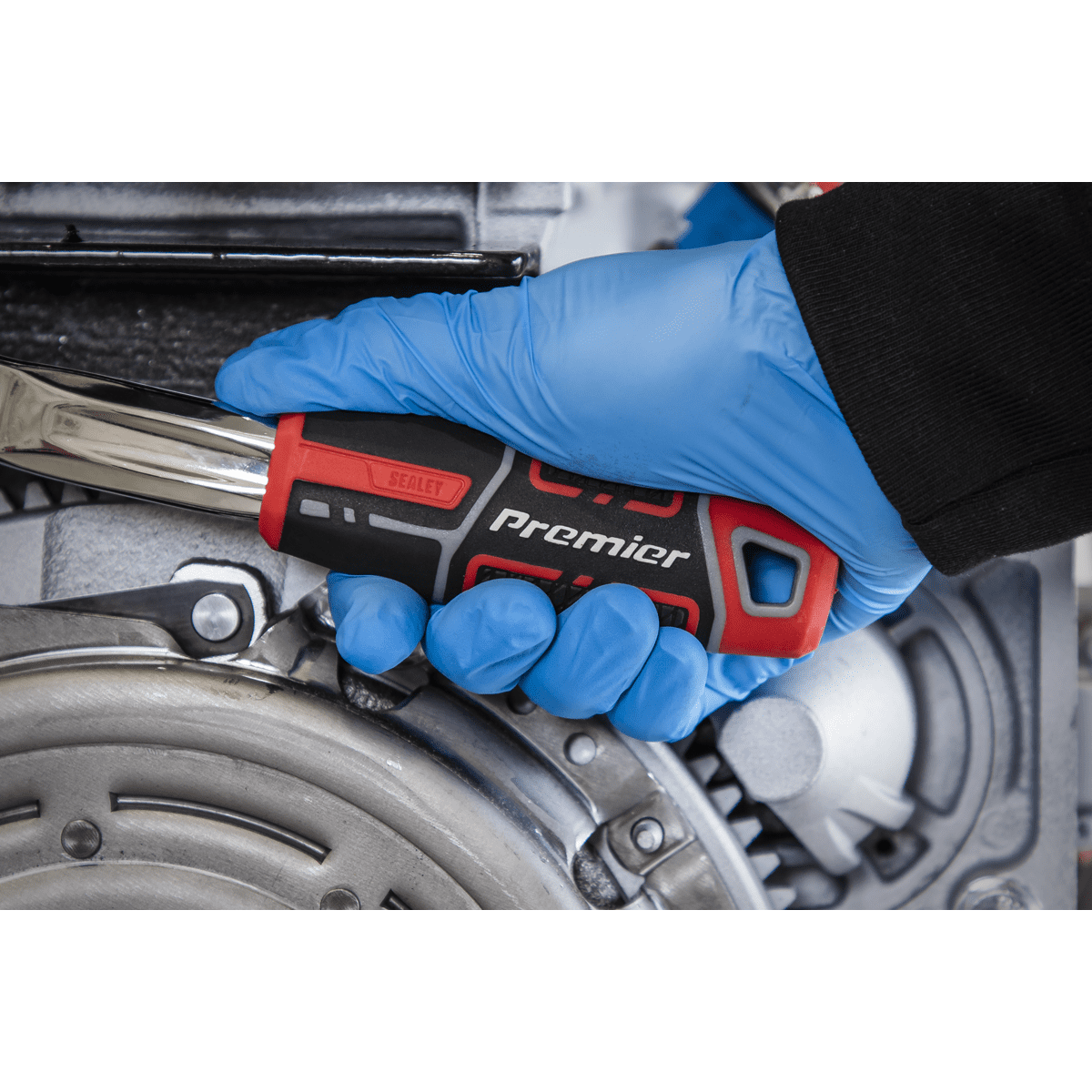 Premier Pear-Head Offset Ratchet Wrench with Flip Reverse 1/2"Sq Drive - Image 2