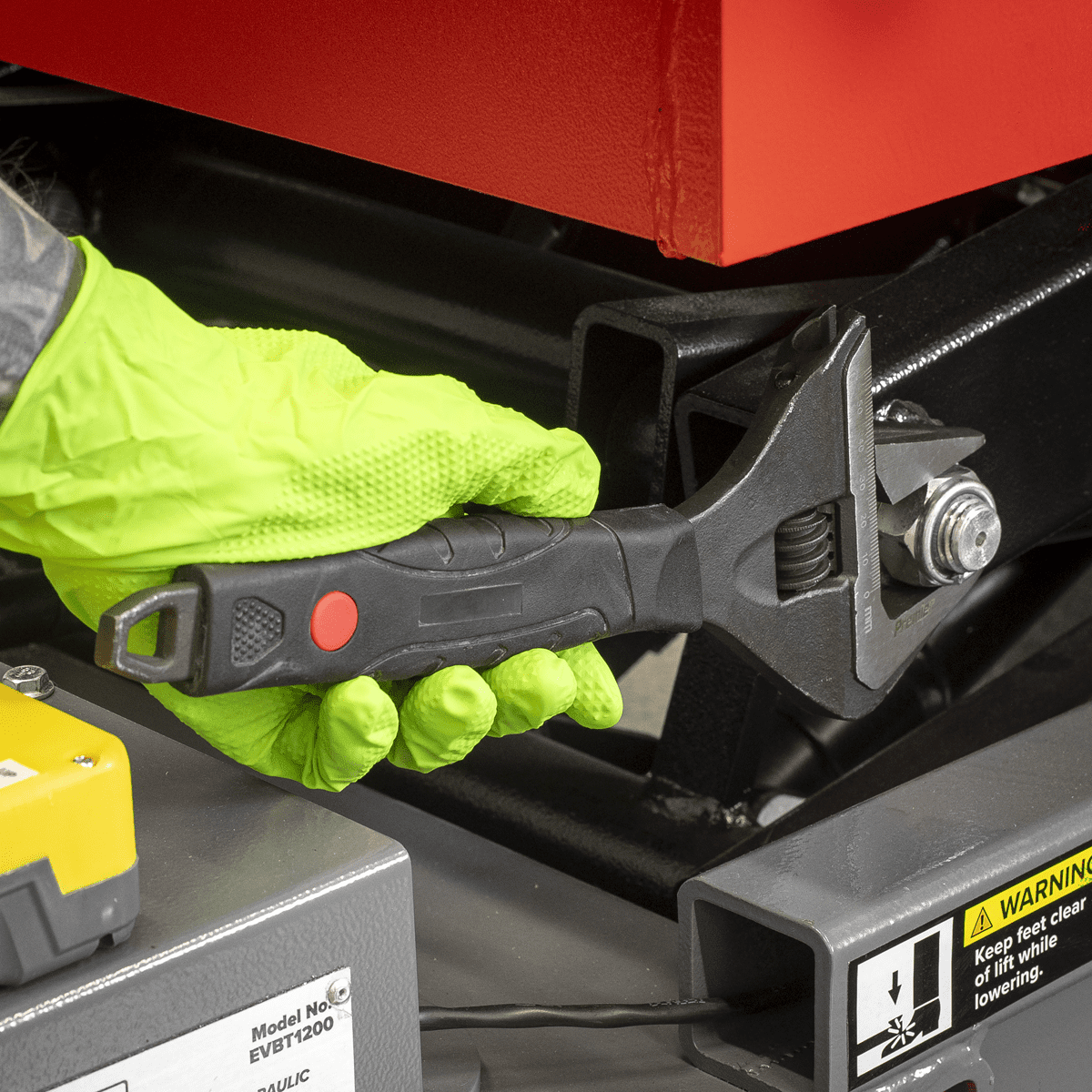 Premier Adjustable Wide Jaw Wrench 250mm - Image 3