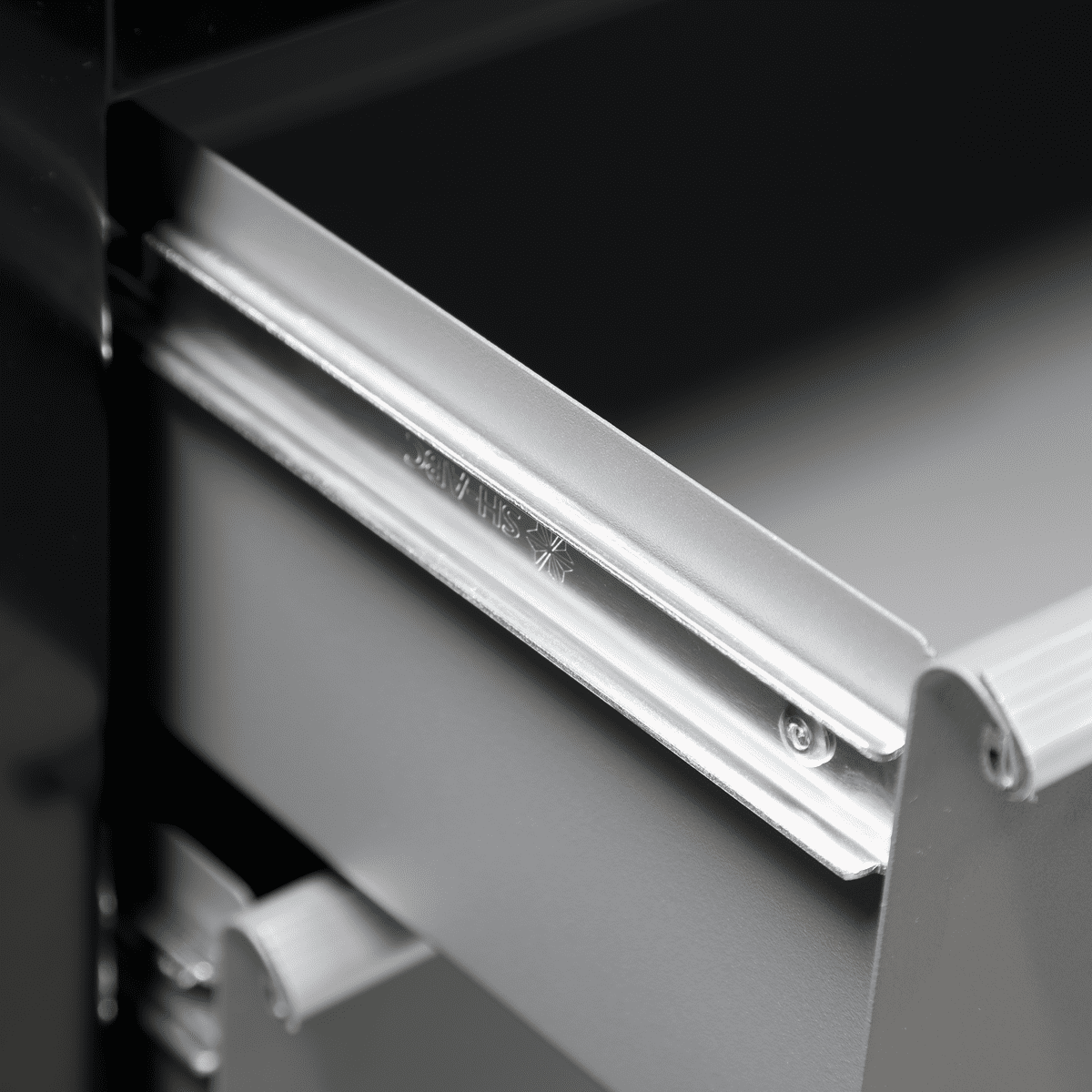 American PRO® Rollcab 5 Drawer - Black/Grey - Image 9