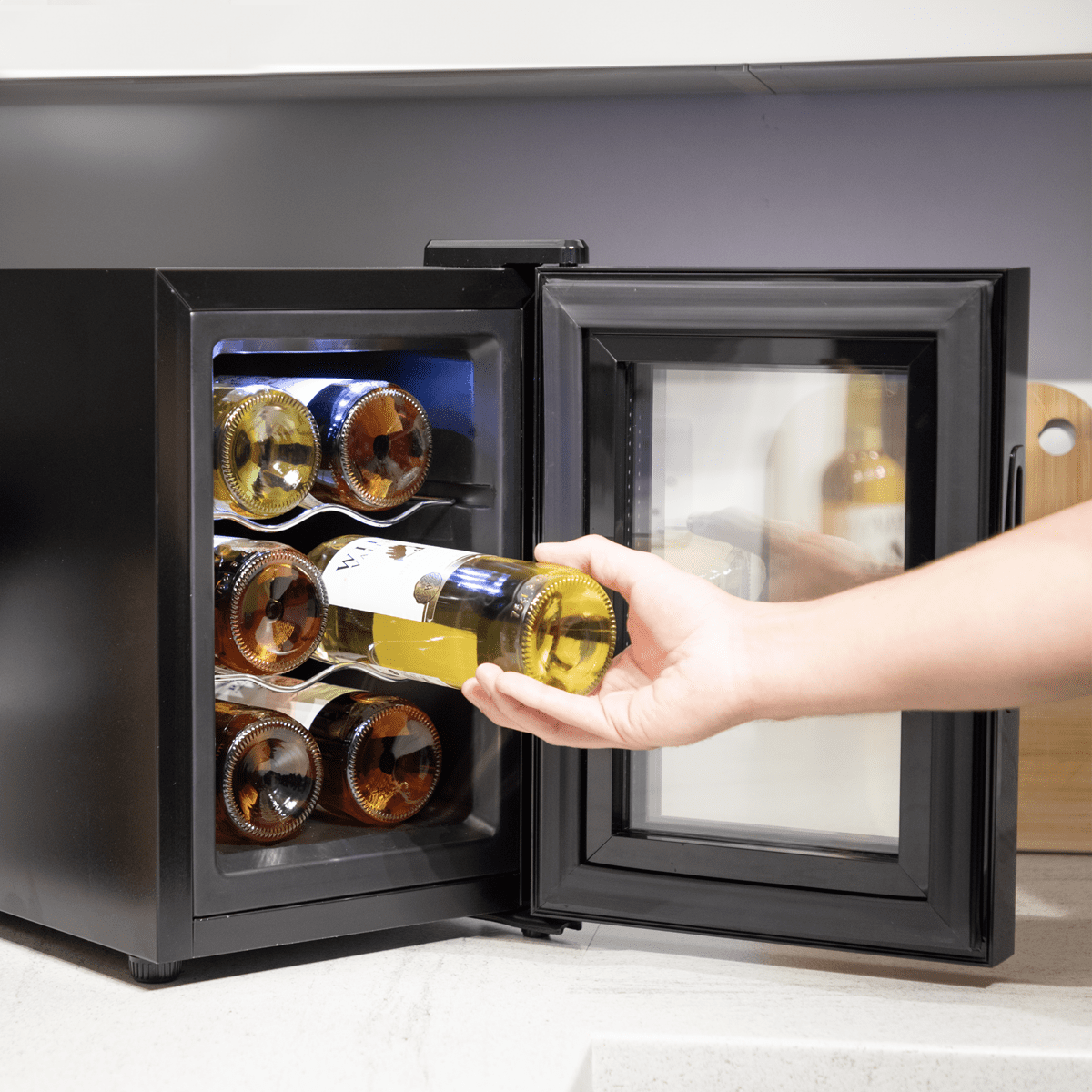 Baridi 6 Bottle Thermoelectric Tabletop Wine Cooler with Touch Control - Black - Image 12