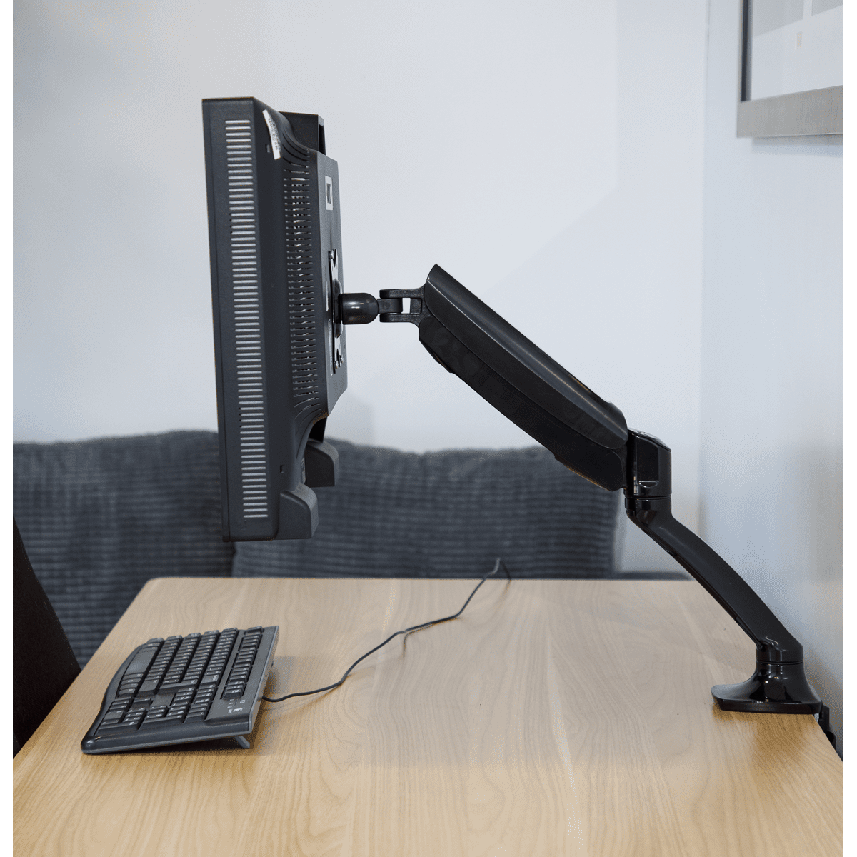 Dellonda Adjustable Single Monitor Arm with 360° Rotation - Black - Image 7