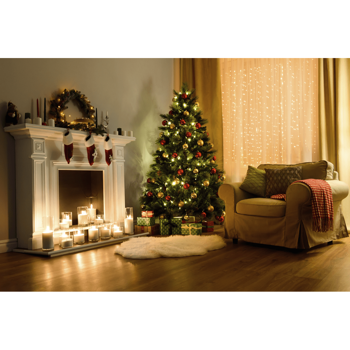Dellonda Artificial Hinged Christmas Tree 7ft(210cm) - Image 7