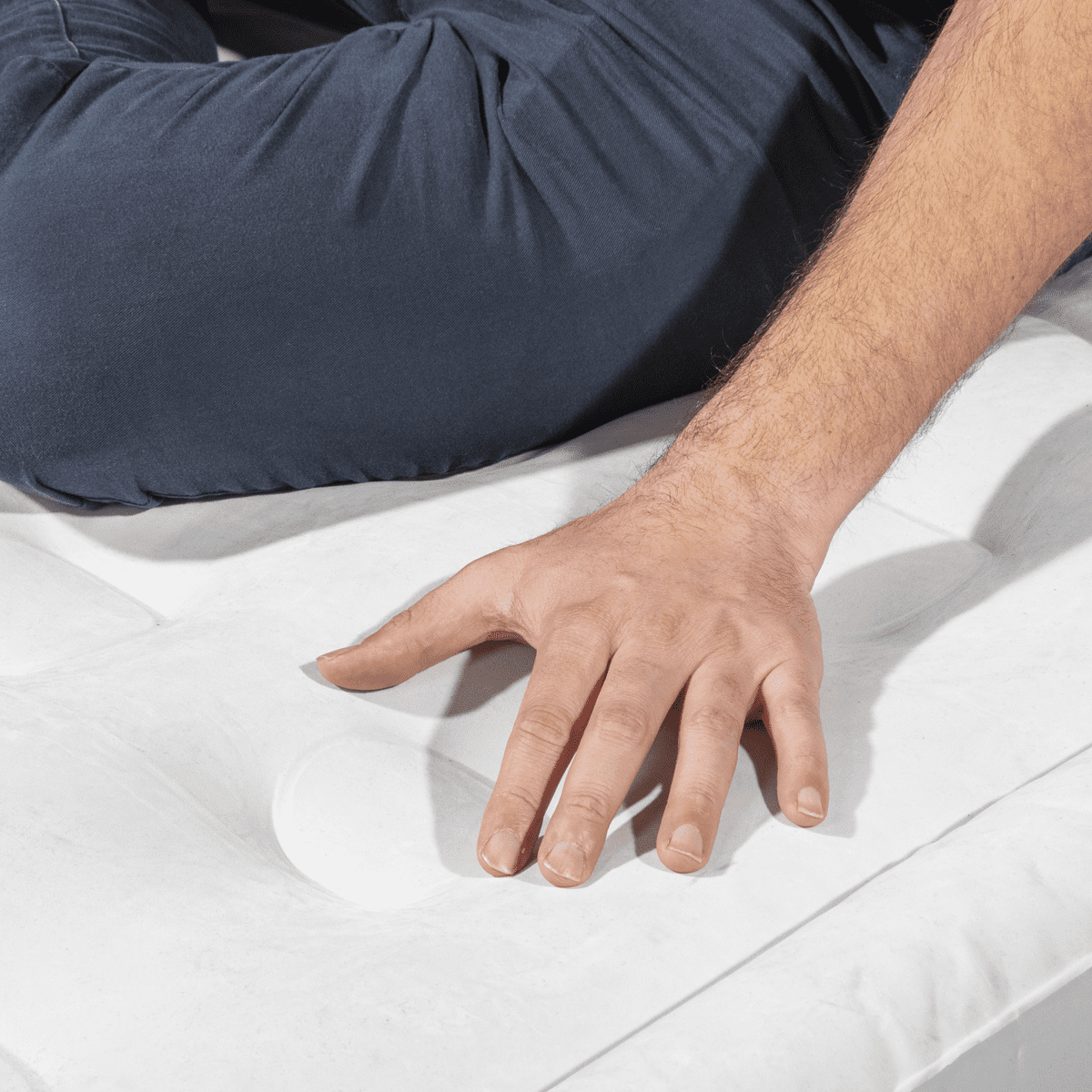 Dellonda Raised Air Bed with Removable Electric Pump & Storage Bag - Single - Image 10