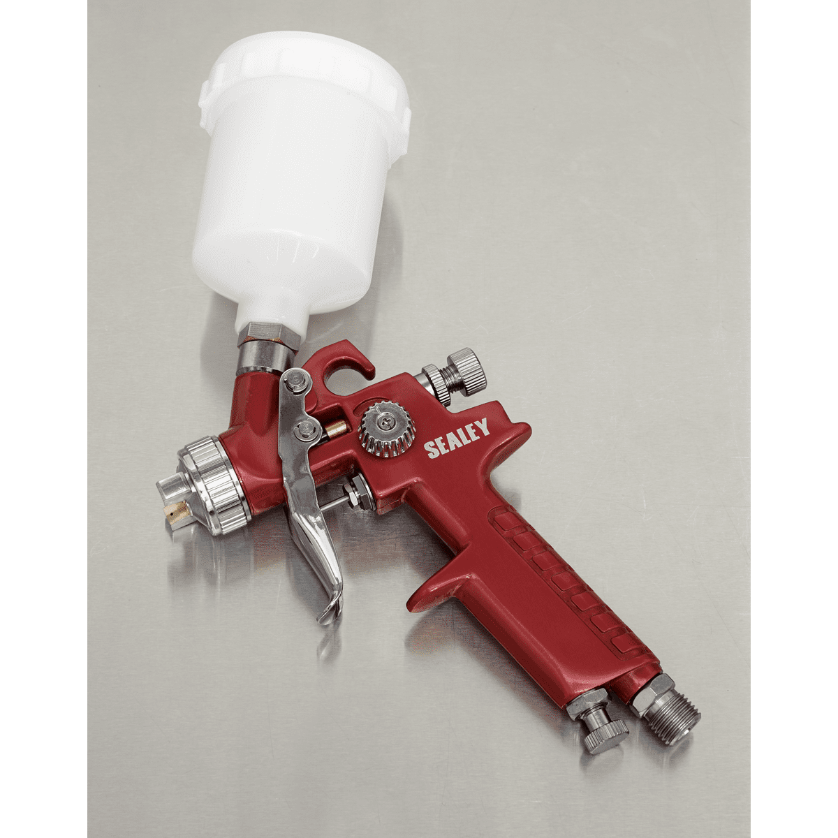 Workshop Series HVLP Gravity Feed Touch-Up Spray Gun 0.8mm Set-Up - Image 11