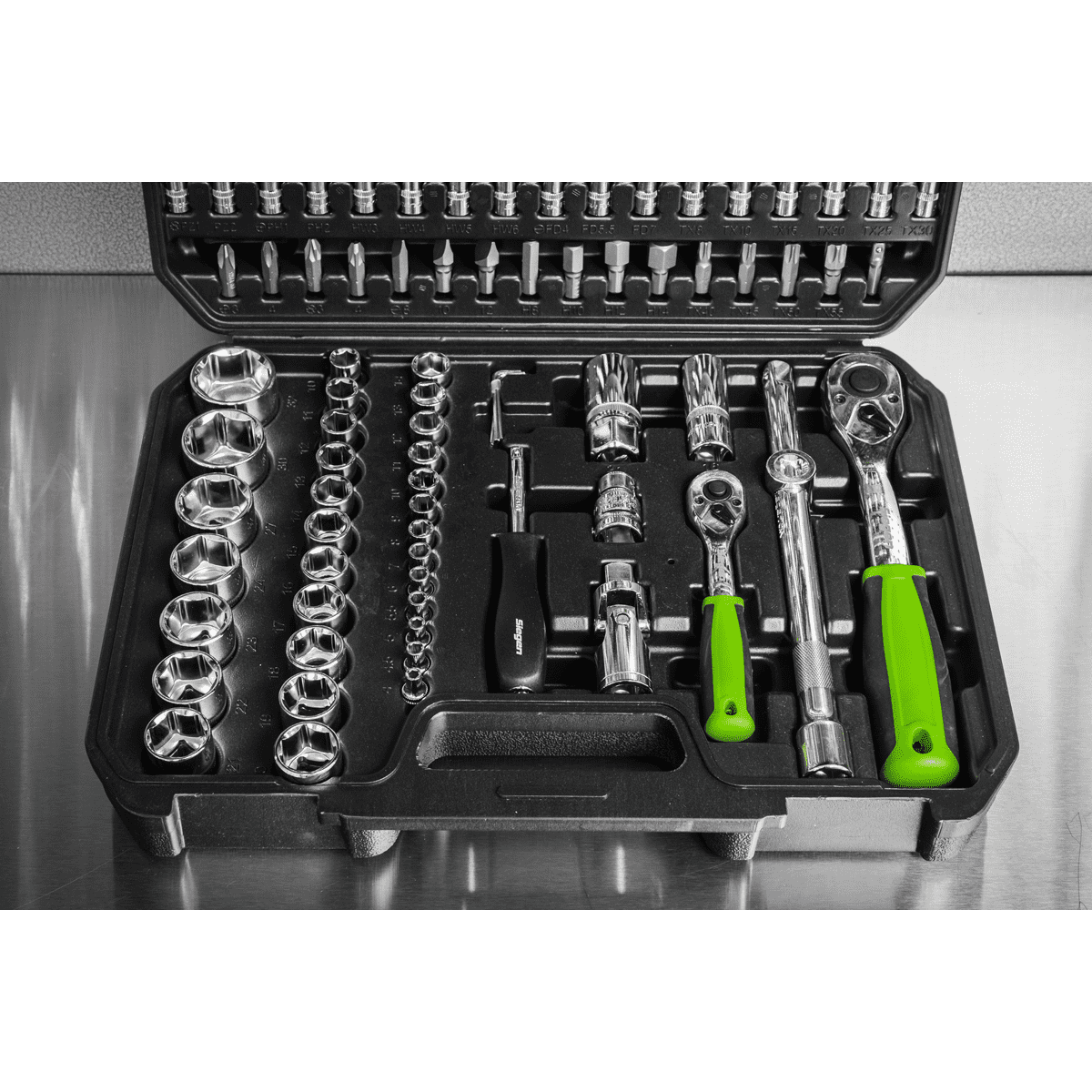 Siegen Socket Set 1/4" & 1/2"Sq Drive 94pc - Image 6