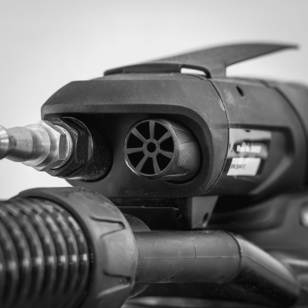 Air Palm Orbital Sander Ø150mm Dust-Free - Image 6