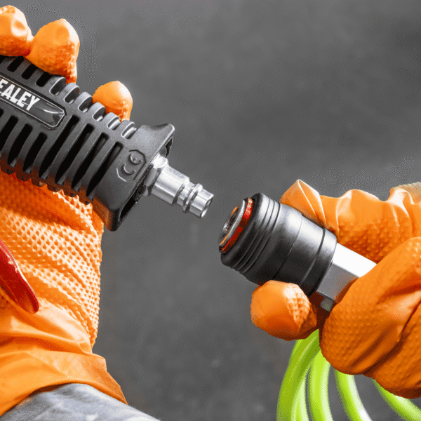 Tyre Inflator with Push-On Connector