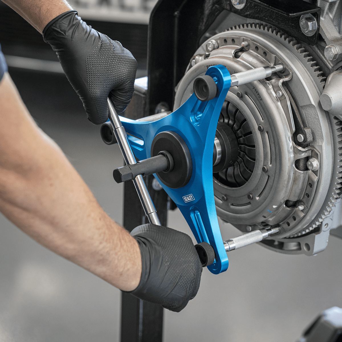 Self-Adjusting Clutch Tool - Image 4