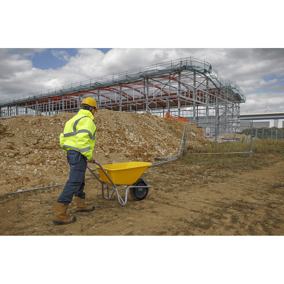 Wheelbarrow 100L Heavy Duty - Image 7