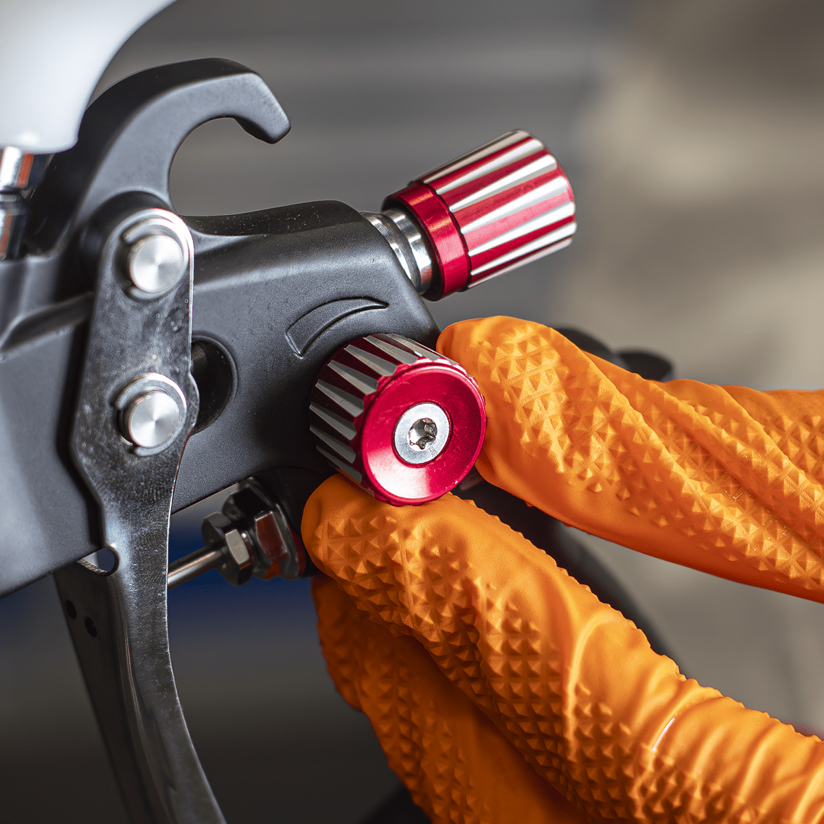 Premier Professional HVLP Gravity Feed Spray Gun 1.3mm Set-Up - Image 2
