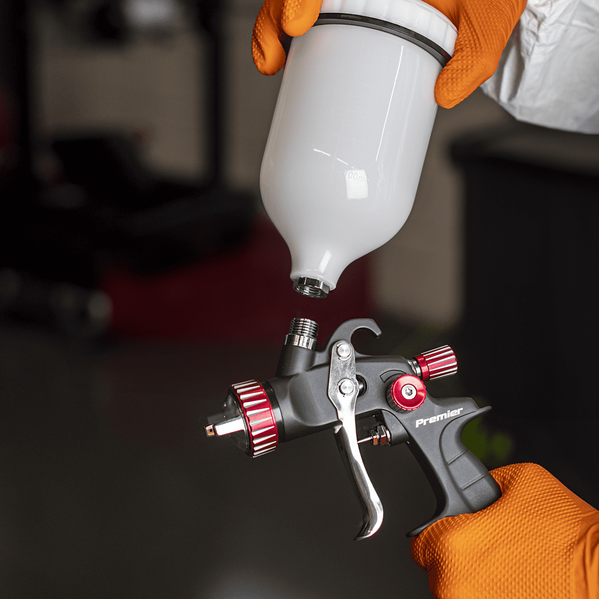 Premier Professional HVLP Gravity Feed Spray Gun 1.3mm Set-Up - Image 8