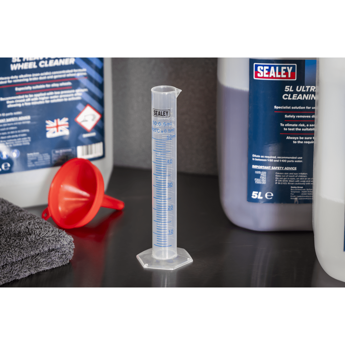 Graduated Measuring Cylinder Set 5pc - Image 6