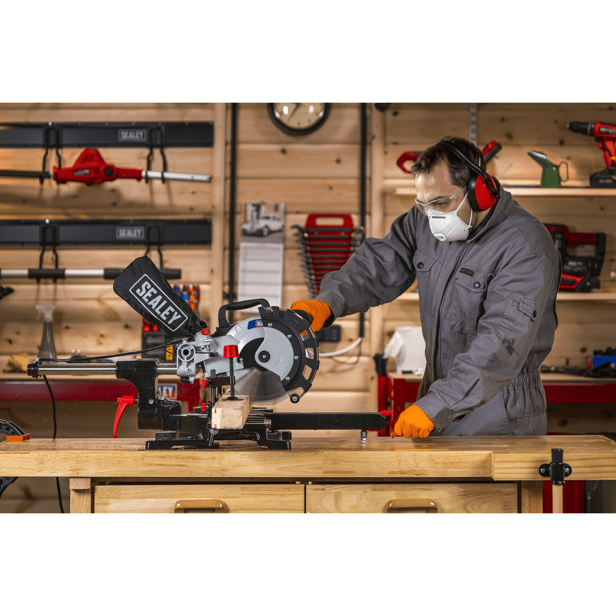 Sliding Compound Mitre Saw 216mm - Image 12