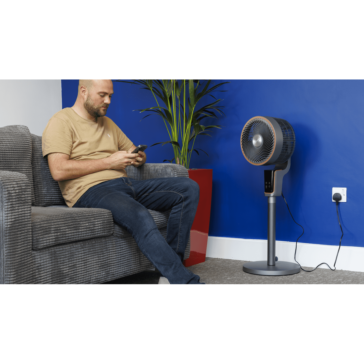 Baridi 12" Pedestal Fan with Remote Control & 12hr Timer 230V - Grey - Image 10