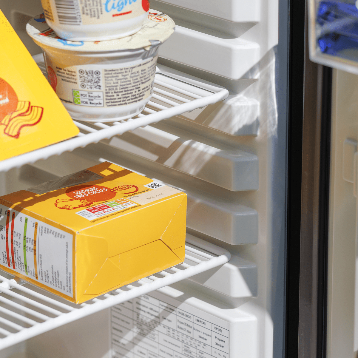 Dellonda 3-Way Fridge 40L - Image 17