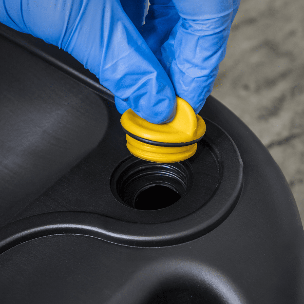Oil/Fluid Drain & Recycle Container 6L - Image 7
