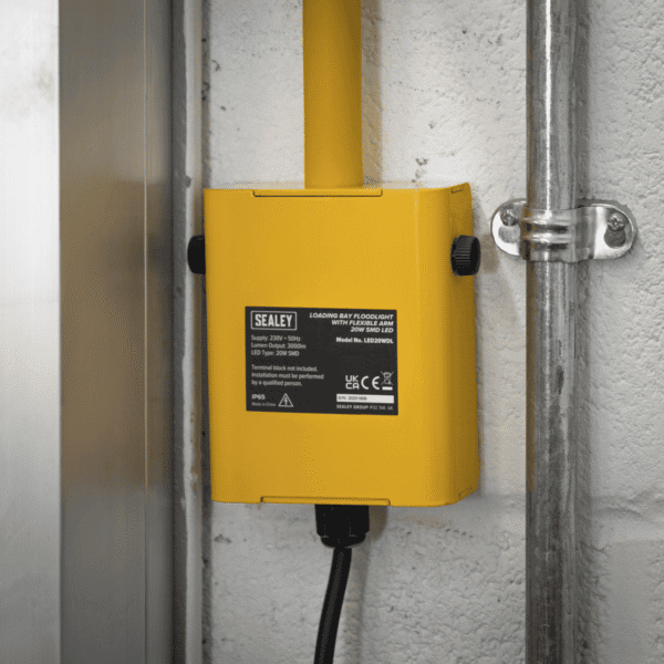 Loading Bay Floodlight with Flexible Arm 20W SMD LED