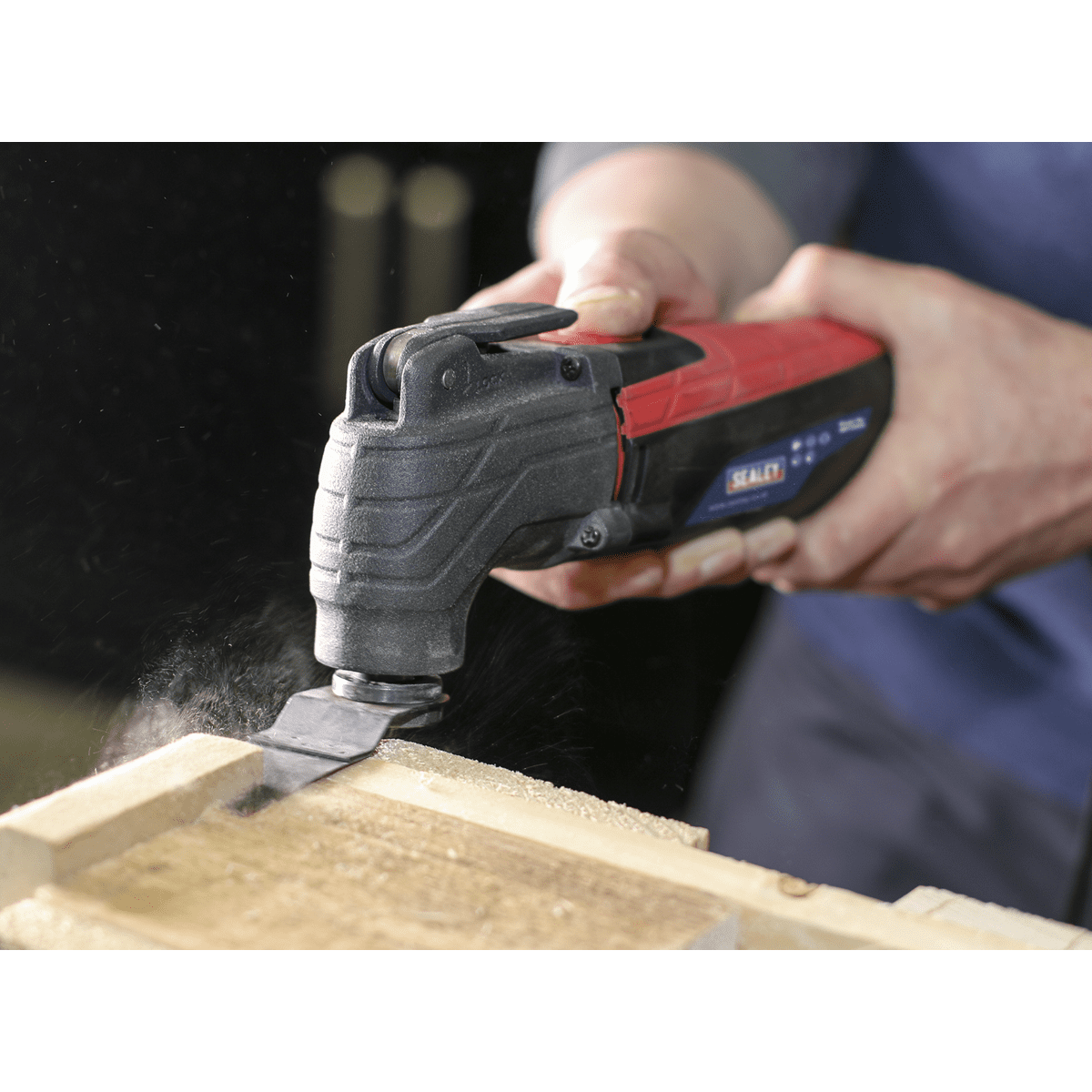 Variable Speed Quick Change Oscillating Multi-Tool 300W/230V - Image 8