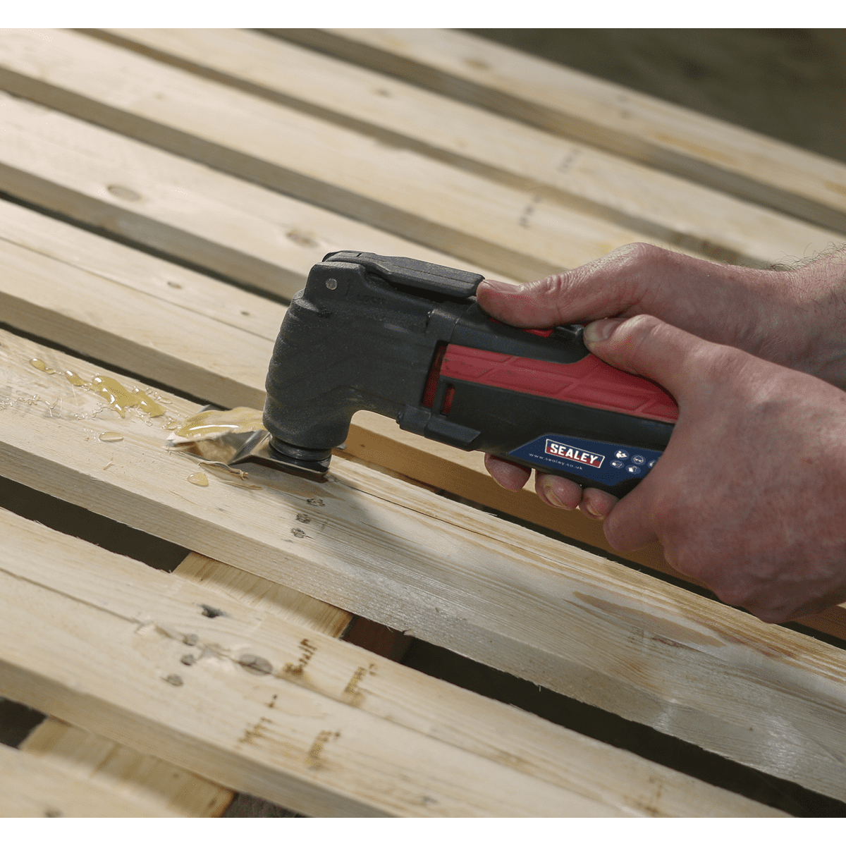 Variable Speed Quick Change Oscillating Multi-Tool 300W/230V - Image 11
