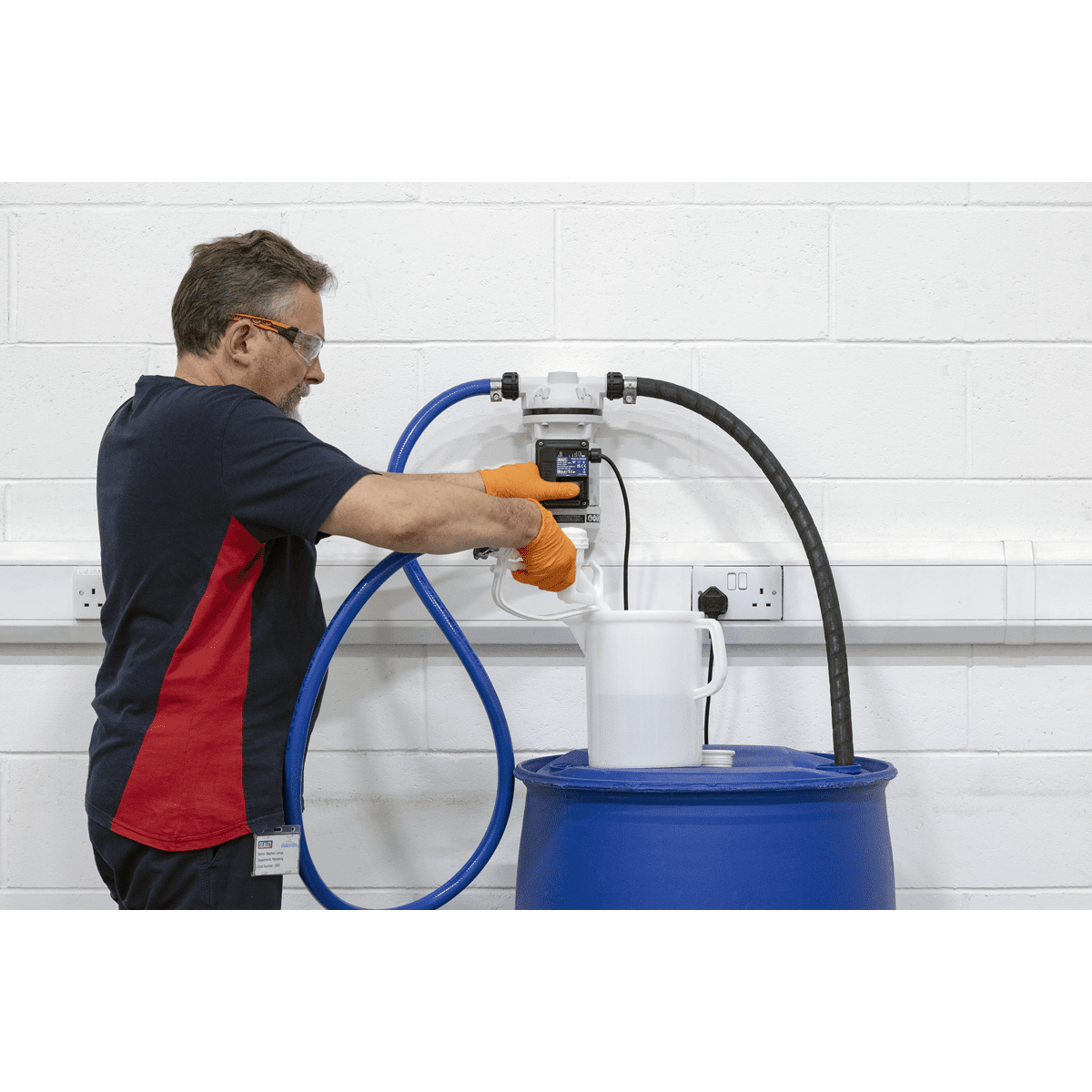 Portable AdBlue® Transfer Pump 230V - Image 2