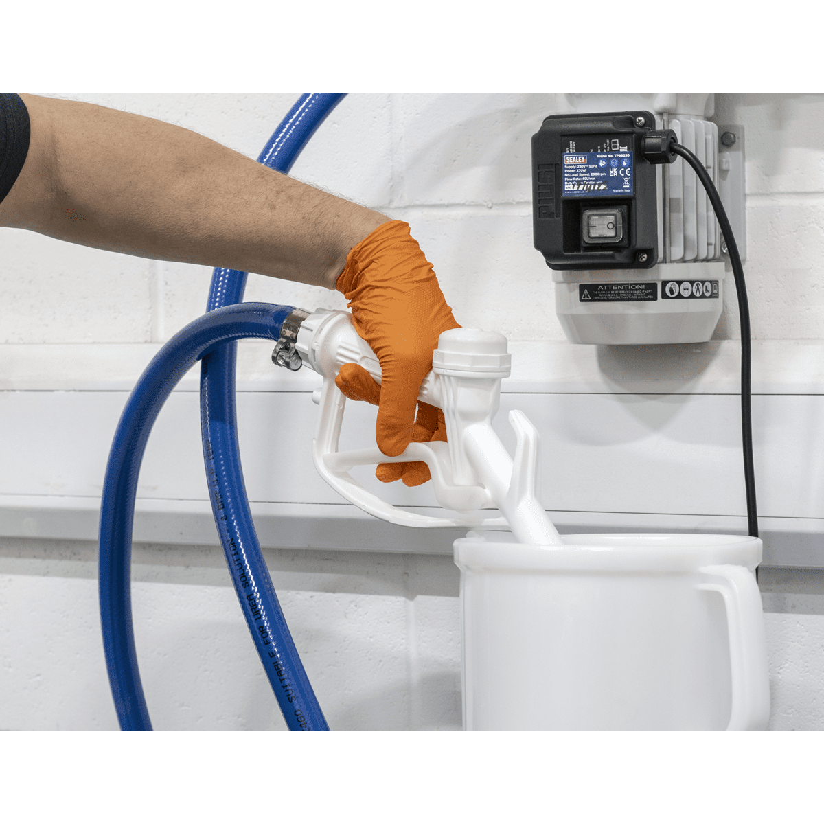 Portable AdBlue® Transfer Pump 230V - Image 4