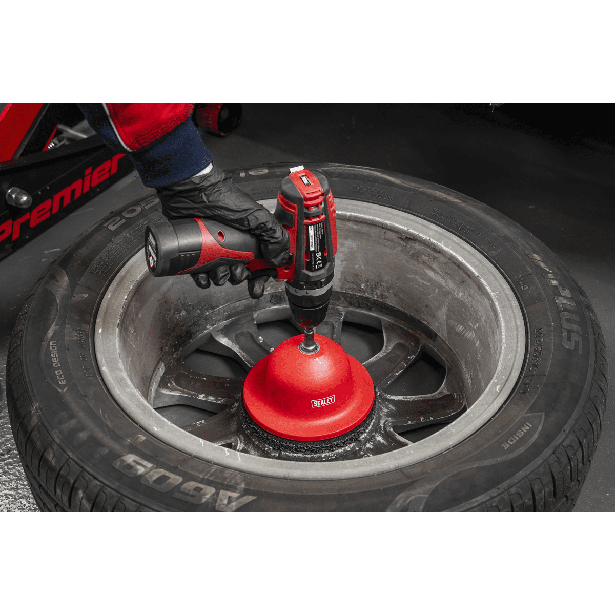 Wheel Hub Cleaner - Image 6